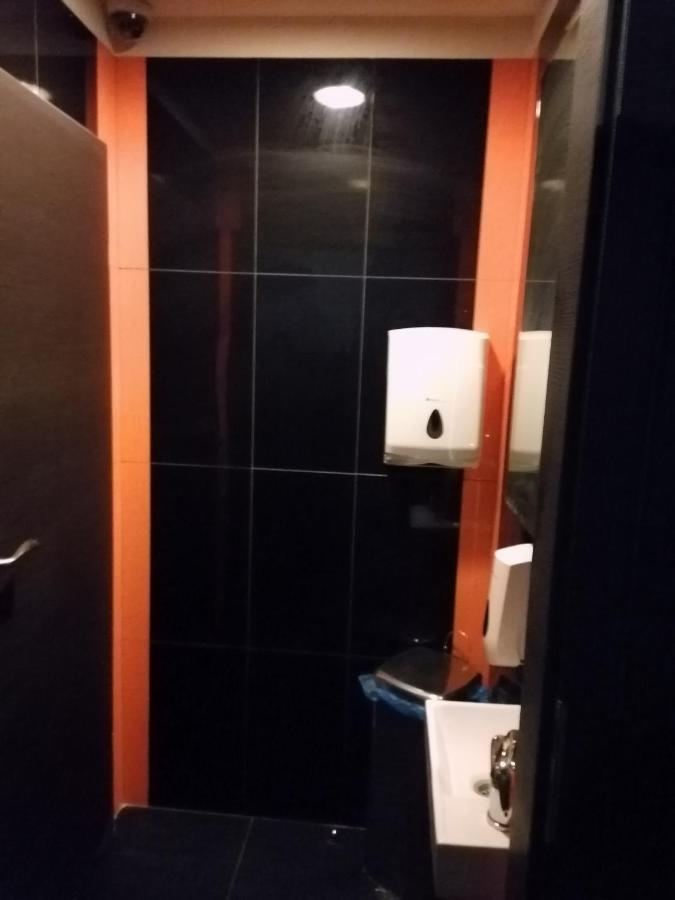 Hostel Pacific Ocean 琴斯托霍瓦 外观 照片