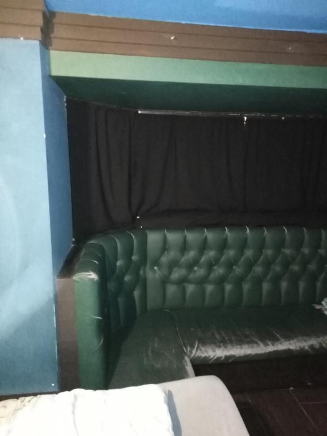 Hostel Pacific Ocean 琴斯托霍瓦 外观 照片