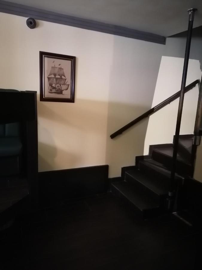 Hostel Pacific Ocean 琴斯托霍瓦 外观 照片